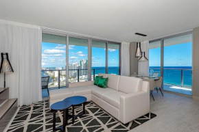 Luxury 2Br Front Ocean & Bay View, Amazing Pools